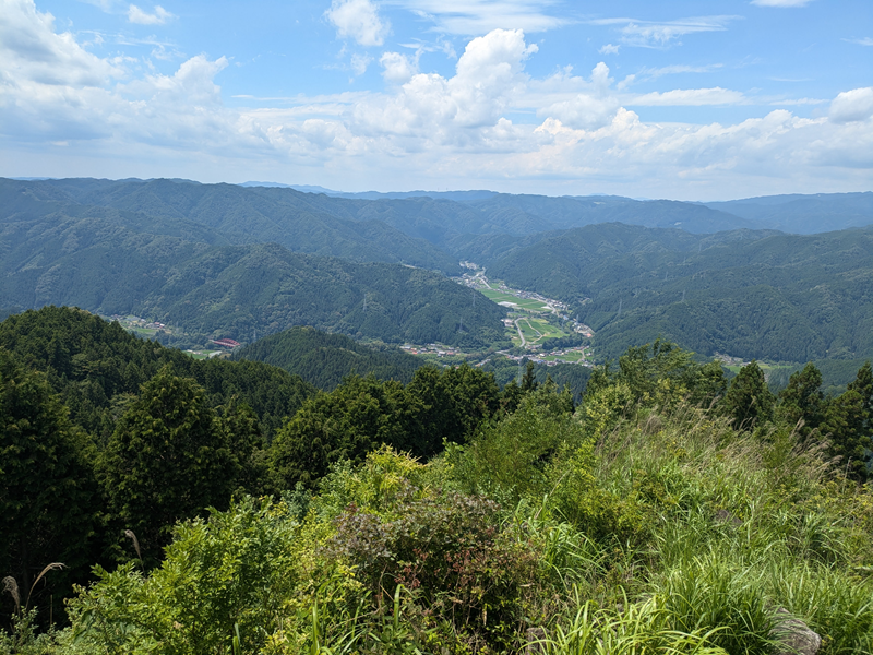 昼間の押山山頂