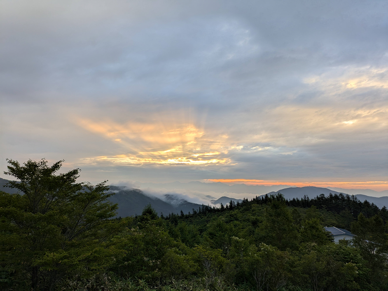 朝焼け高嶺展望台